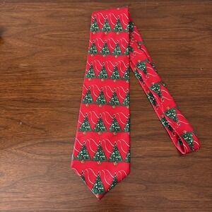 Vtg Hallmark Holiday Traditions Mens Christmas Tree Design Tie Necktie 100% Silk
